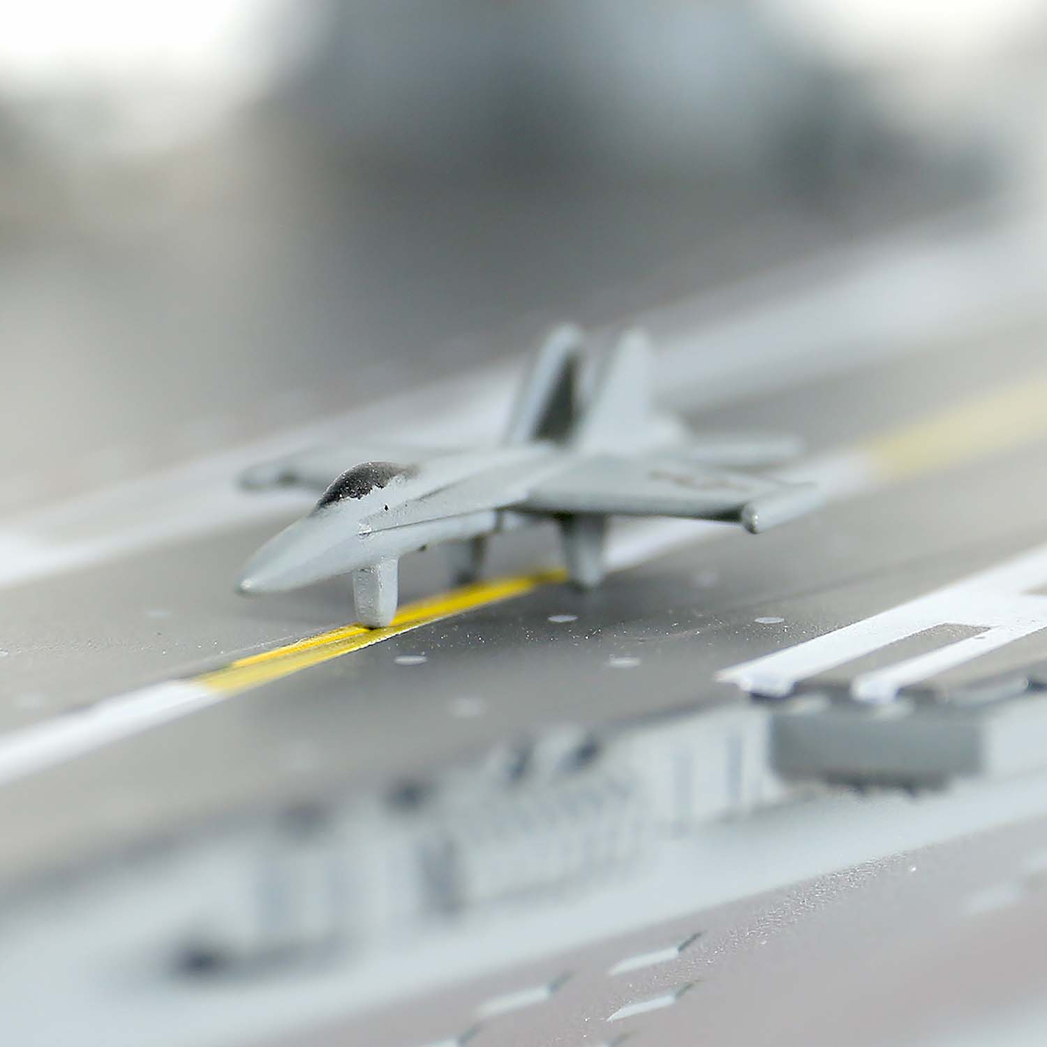 1:700 美国海军核动力航空母舰 - 企业号 (CVN-65)