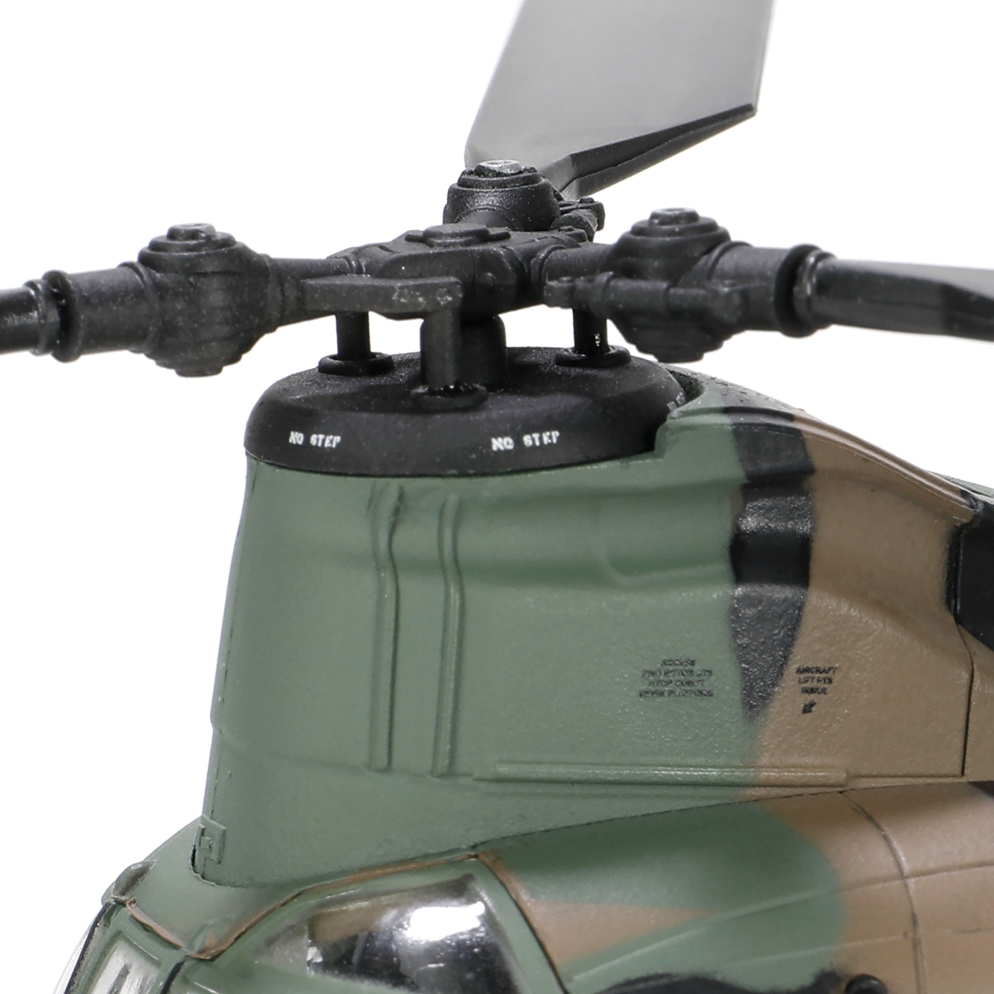 1:72 CH -47J 奇努克双旋翼重型直升机