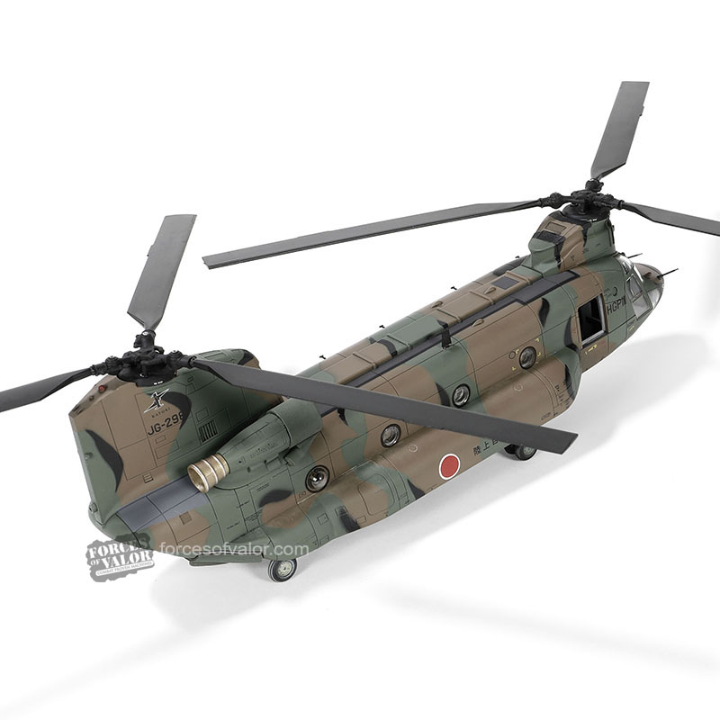 1:72 CH -47J 奇努克双旋翼重型直升机