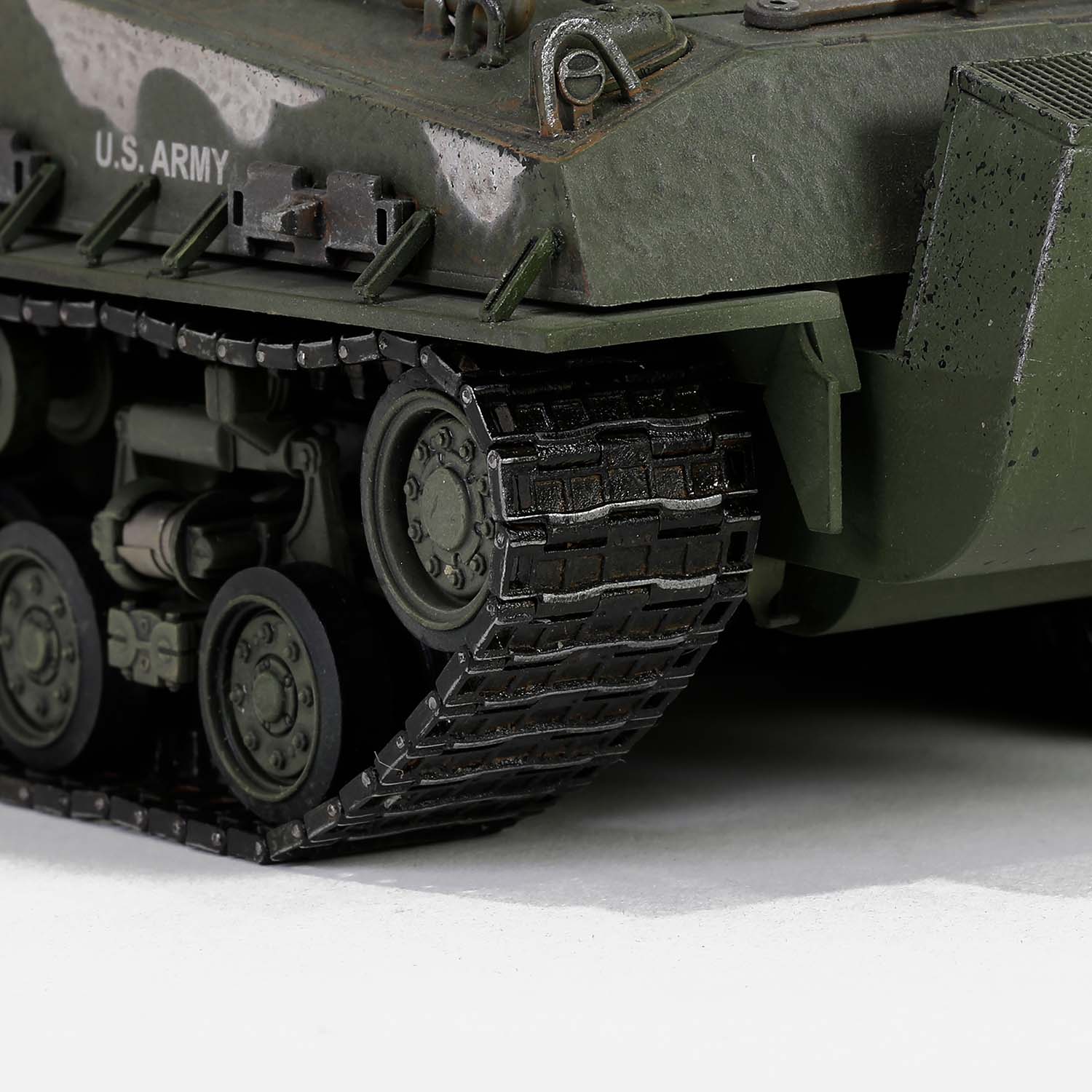 谢尔曼M4E8坦克  - T66型履带金属履带升级配件