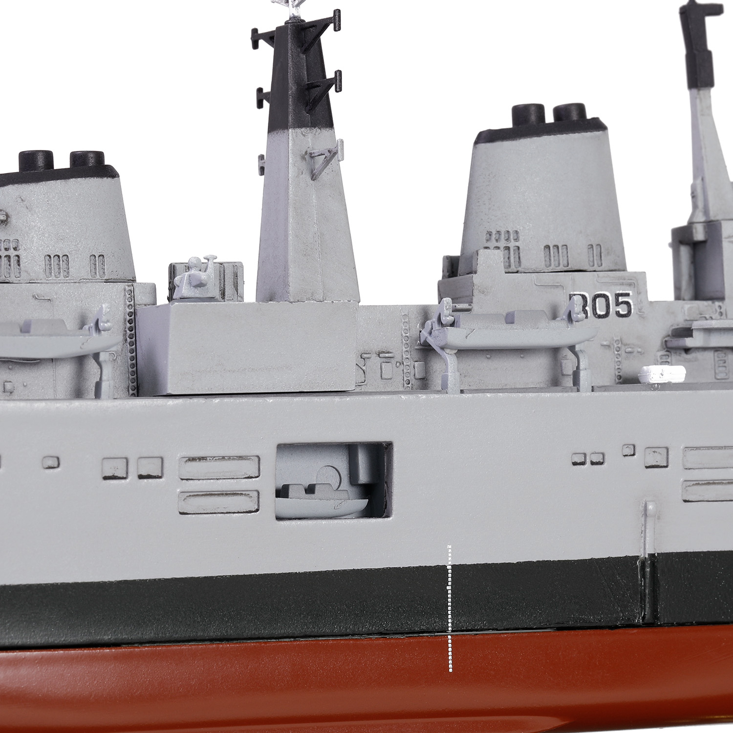 英國「無敵號」航空母艦(R05) - 船底版