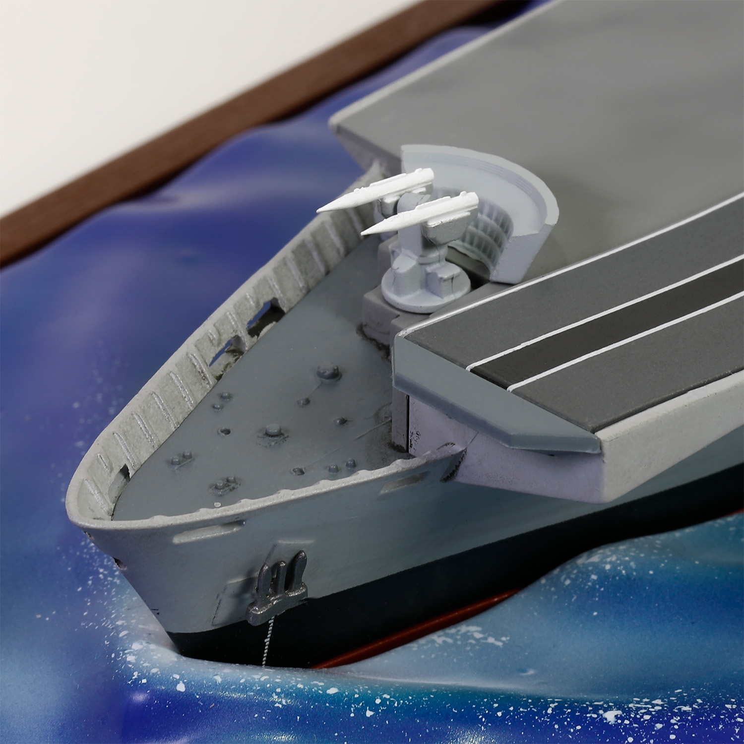 英國「無敵號」航空母艦(R05) - 水線版