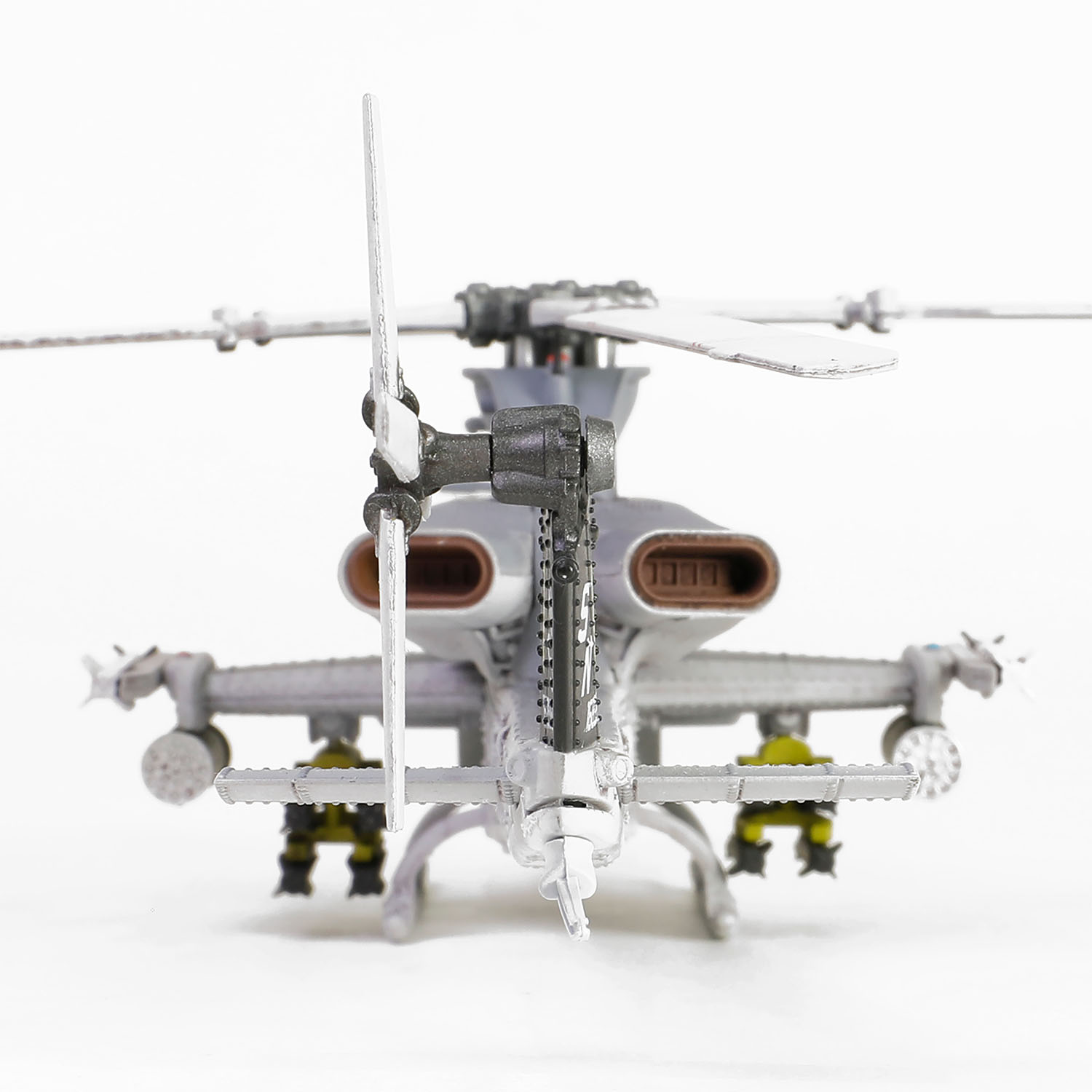 1:72 USMC AH-1Z Viper Attack Helicopter
